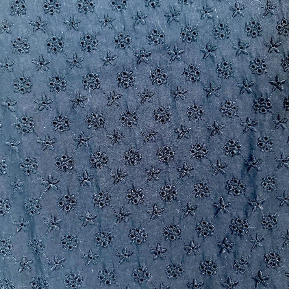 Gap Eyelet Dress - Picture 6 of 6